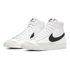 Nike Blazer Mid '77 VNTG sneakers in white/black